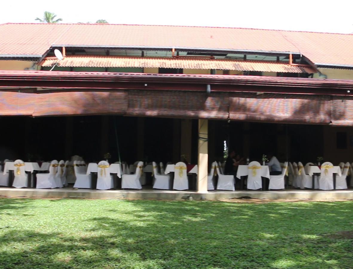 Ratnapura Rest House Hotel Zewnętrze zdjęcie