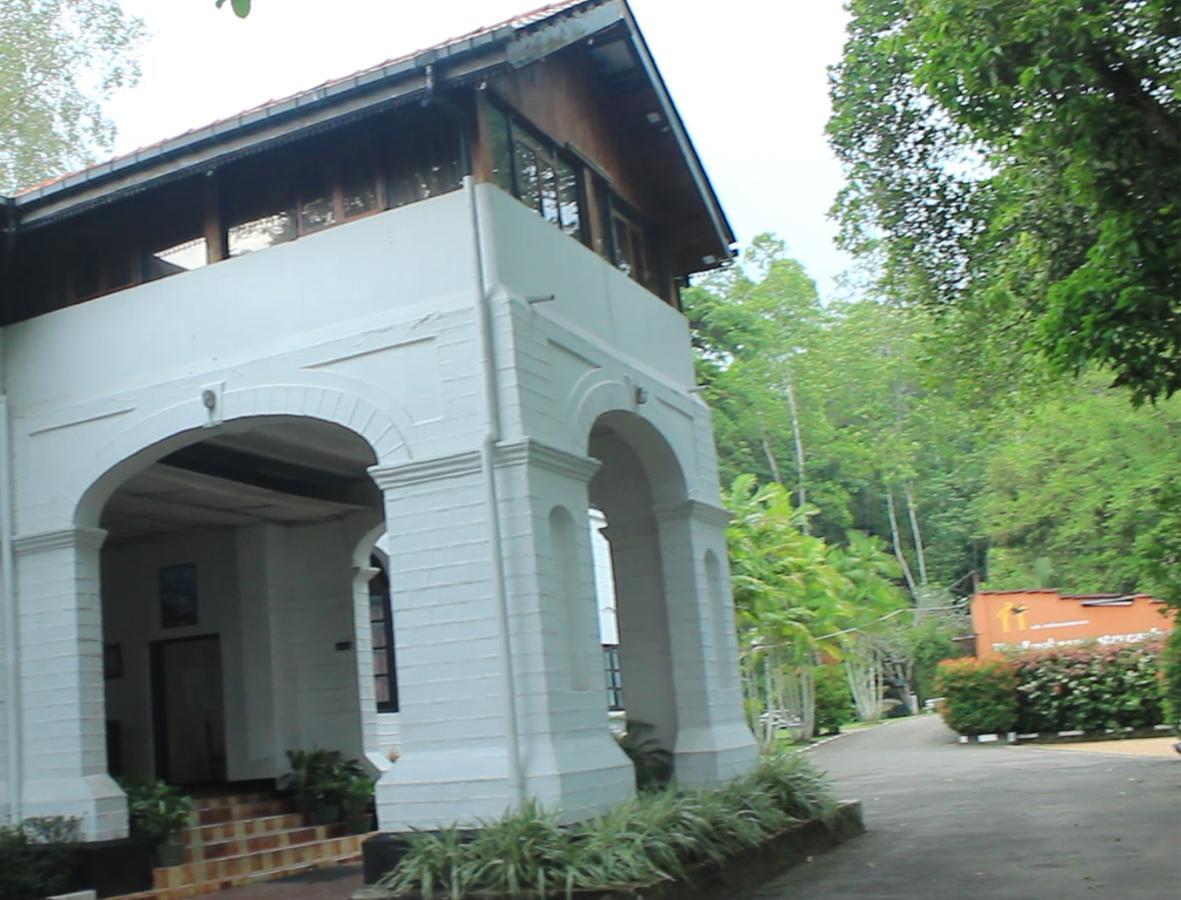 Ratnapura Rest House Hotel Zewnętrze zdjęcie